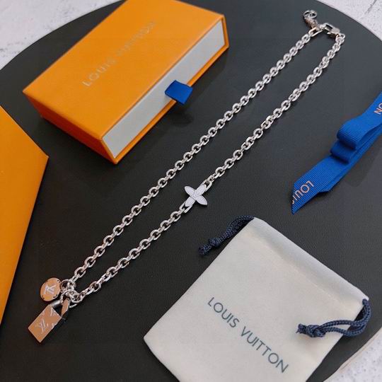 LV Necklace 11lyh648